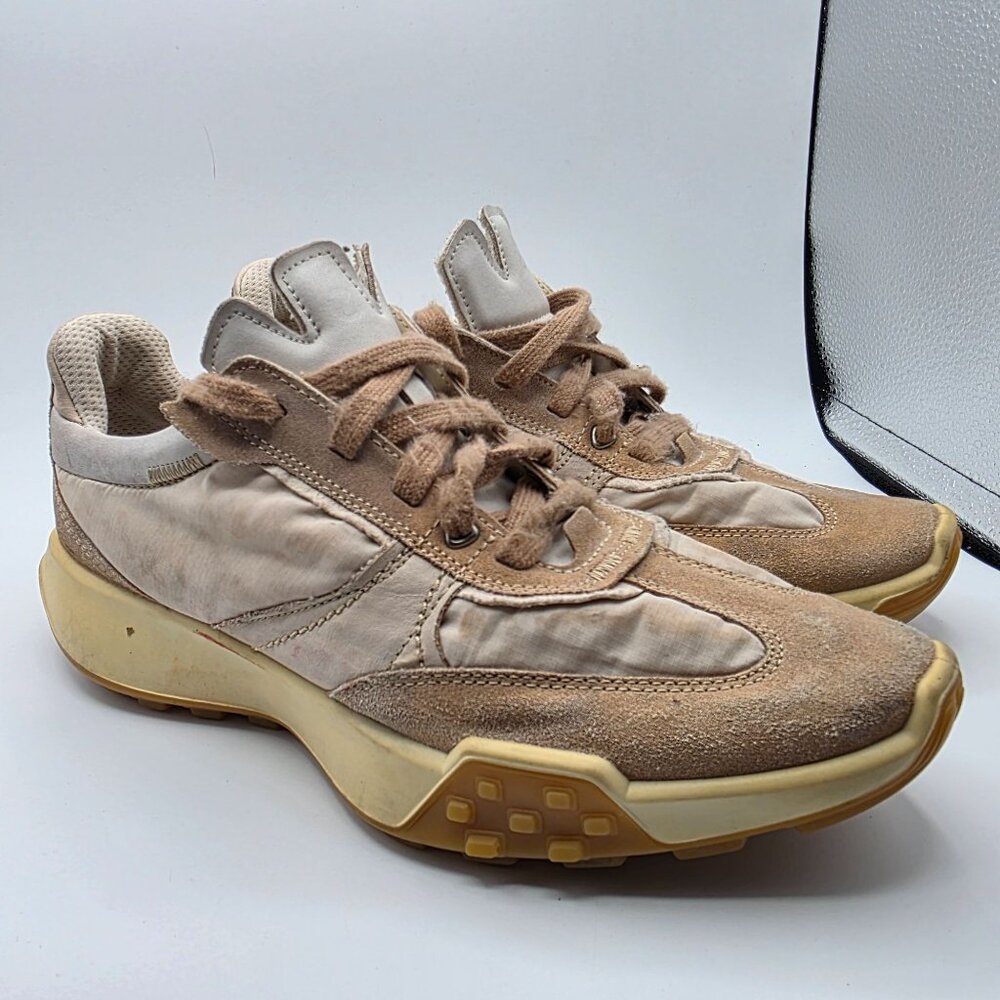 ECCO Retro Sneaker Womens Size 10.5 Beige Brown Shoes Casual Athletic Comfort